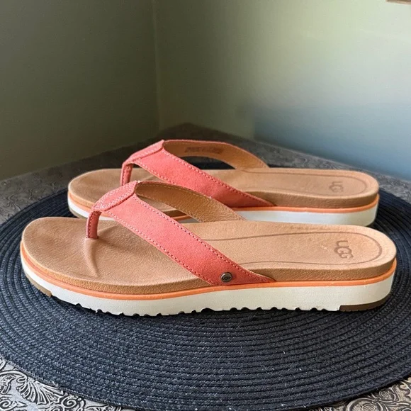 EUC RARE! UGG Coral thong, flip flop, sandal - Picture 6 of 10